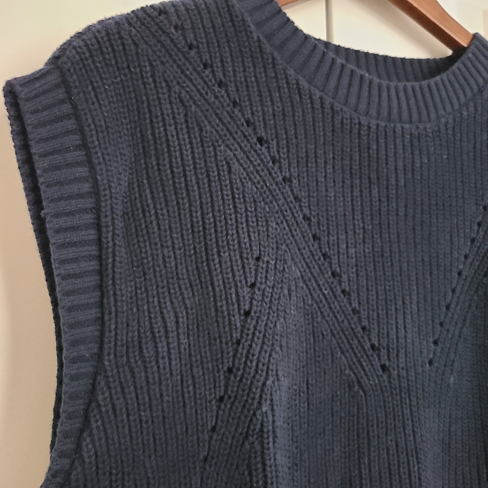 LOFT Pointelle Wedge Sweater In Navy Blue - Size Medium